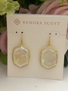 NWT Kendra Scott Daphne Pave Frame Earrings in gold Iridescent Ivory Illusion